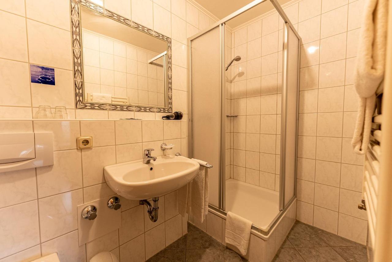 Hotel Fronhof Mettendorf 외부 사진